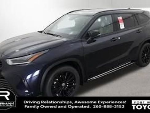 Used 2025 Toyota Highlander XSE AWD/4WD image 7