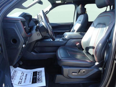 Used 2022 Ford Expedition Limited image 24