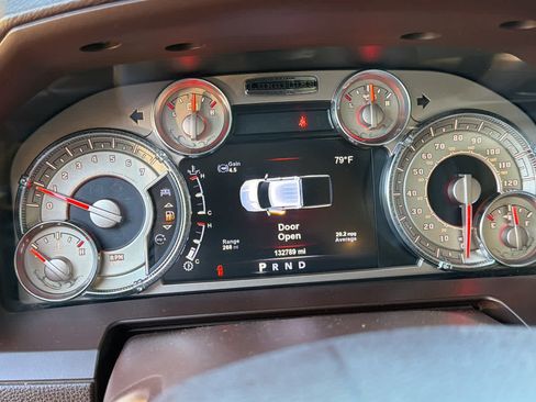 Used 2017 RAM 1500 Laramie Longhorn RWD image 11