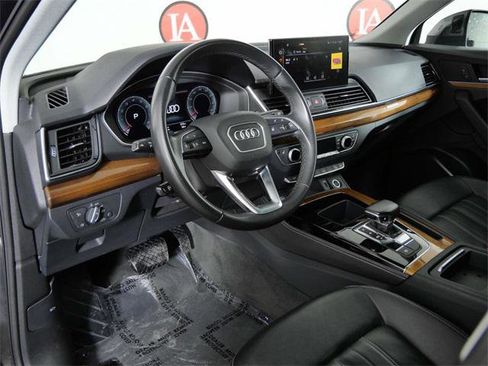 Used 2022 Audi Q5 2.0T Premium Plus image 16