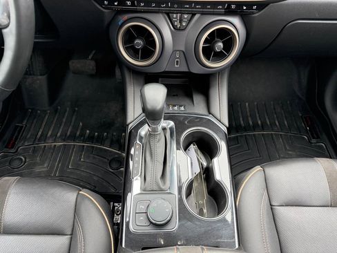 Used 2023 Chevrolet Blazer Premier w/ Enhanced Convenience Package image 32