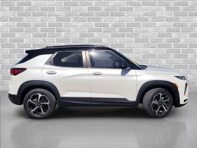 Certified 2023 Chevrolet TrailBlazer RS w/ Sun and Liftgate Package FWD image 4