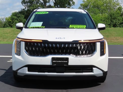 Certified 2026 Kia Carnival EX FWD image 19