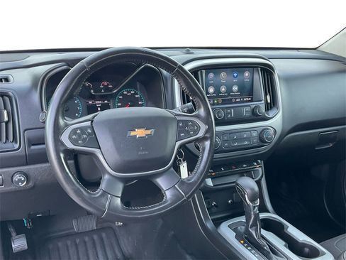 Used 2022 Chevrolet Colorado LT w/ Fleet Safety Package image 17