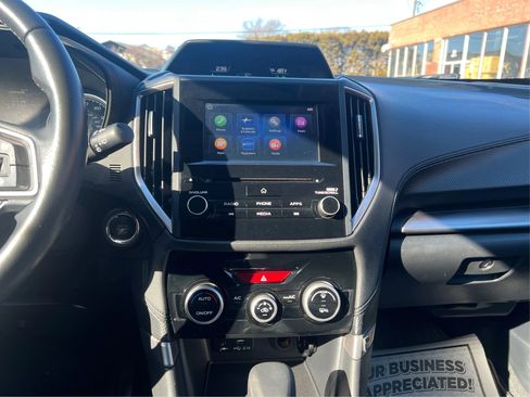 Used 2020 Subaru Forester Premium image 17