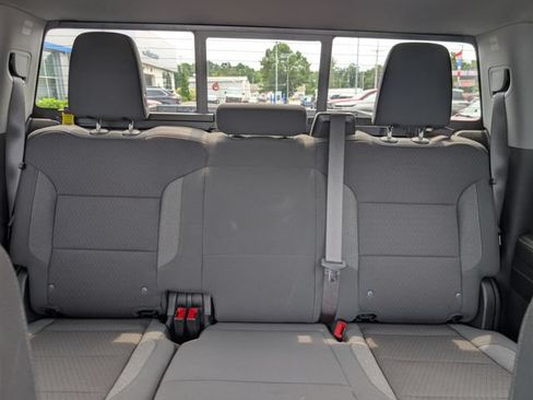 Used 2023 Chevrolet Silverado 1500 LT AWD/4WD image 16