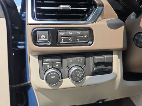 New 2026 GMC Yukon Denali w/ Advanced Technology Package AWD/4WD image 21