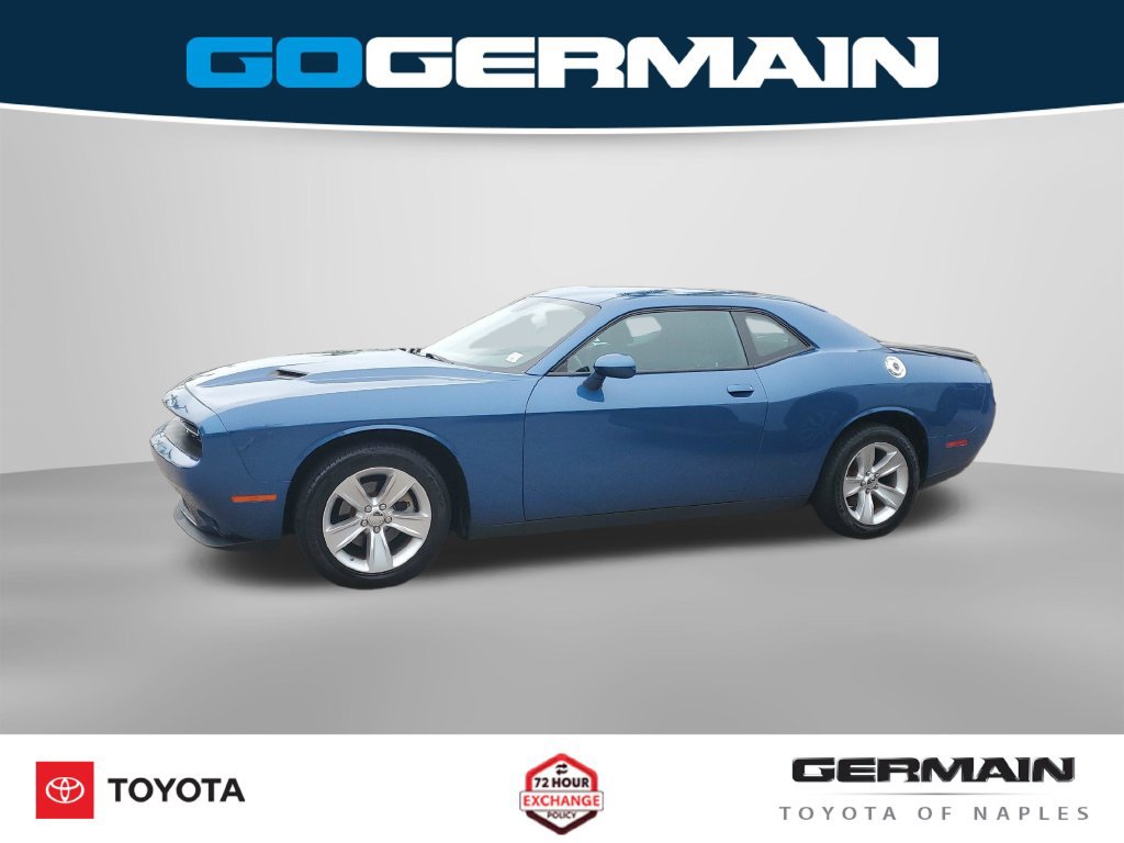 Used 2023 Dodge Challenger SXT RWD image 13