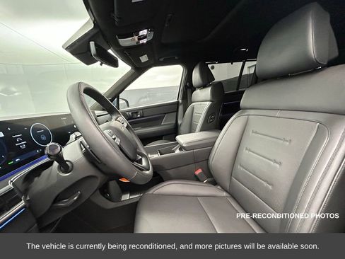 Used 2025 Hyundai Santa Fe Calligraphy image 10