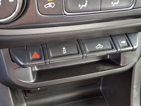 Used 2021 Chevrolet Colorado LT w/ LT Convenience Package image 33