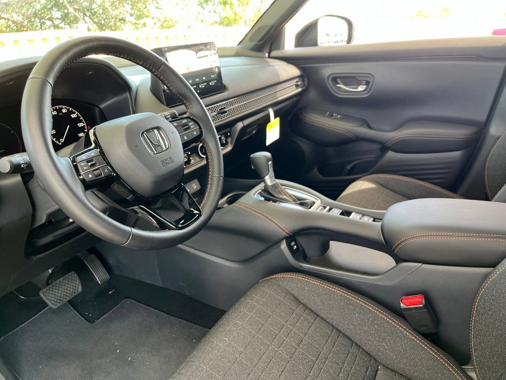 Certified 2027 Honda HR-V Sport image 18
