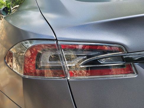 Used 2022 Tesla Model S AWD/4WD image 28