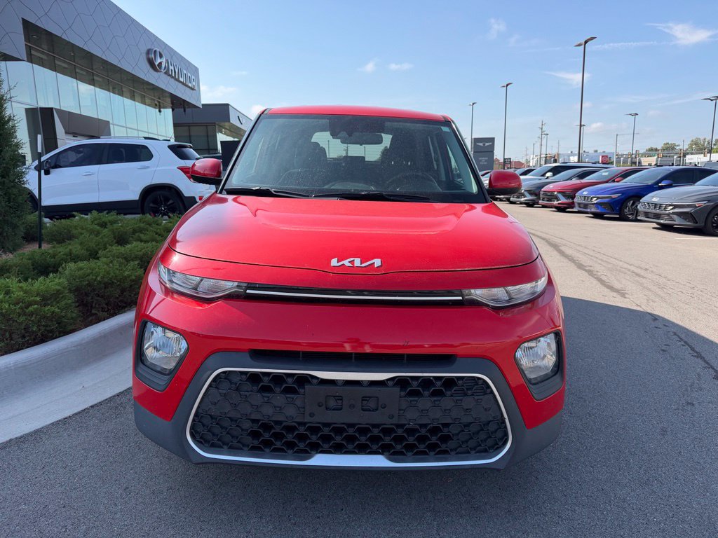 Used 2022 Kia Soul LX w/ Technology Package FWD image 3