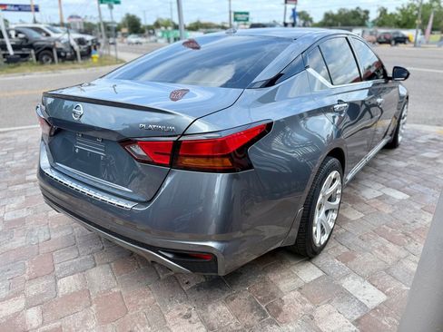 Used 2019 Nissan Altima 2.5 Platinum FWD image 8