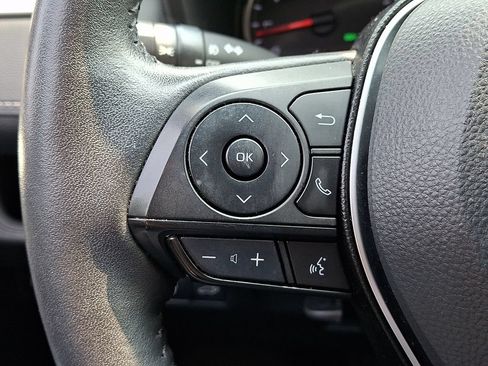 Used 2021 Toyota RAV4 XLE w/ Convenience Package AWD/4WD image 21
