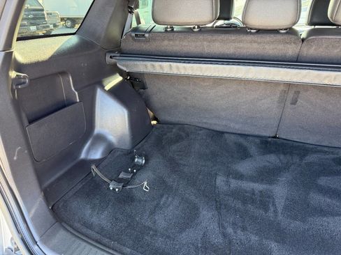 Used 2011 Ford Escape Limited image 25