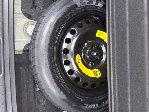 Used 2024 Kia Sportage LX image 32