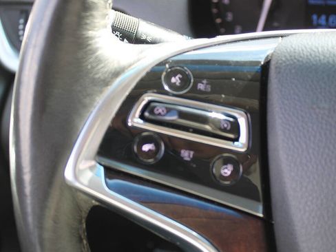 Used 2017 Cadillac XTS Luxury image 26