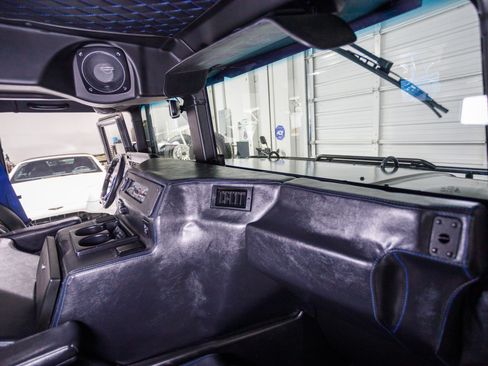 Used 1998 HUMMER H1 4-Door Wagon image 24