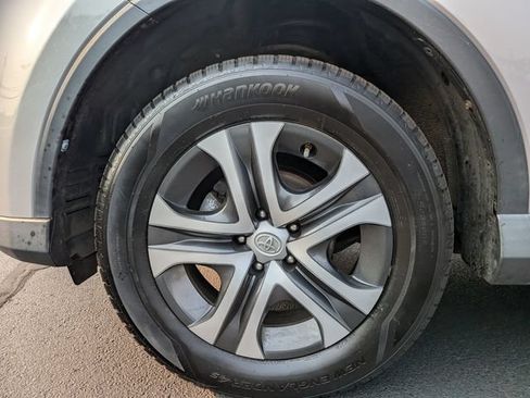 Used 2017 Toyota RAV4 LE w/ All Weather Liner Package AWD/4WD image 9