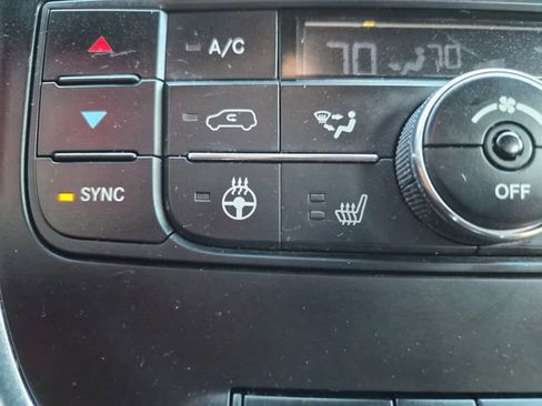 Used 2017 Dodge Grand Caravan GT FWD image 26
