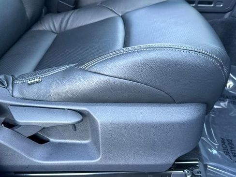 Used 2025 Toyota Tacoma SR5 image 23