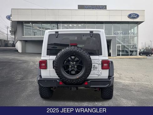 Used 2025 Jeep Wrangler Unlimited Sport AWD/4WD image 7