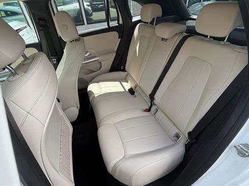 Used 2021 Mercedes-Benz GLA 250 4MATIC image 23