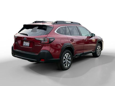 Used 2023 Subaru Outback Premium image 5