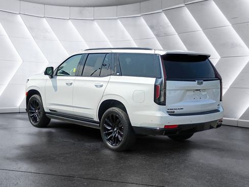 Used 2024 Cadillac Escalade Sport Platinum w/ LPO, ONYX Package AWD/4WD image 4