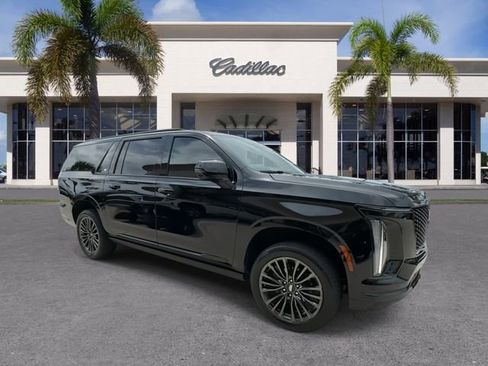 Certified 2025 Cadillac Escalade ESV Sport Platinum AWD/4WD image 2