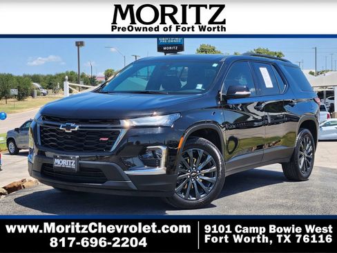 Certified 2023 Chevrolet Traverse RS FWD image 1
