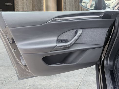 Used 2023 Tesla Model X Plaid image 31