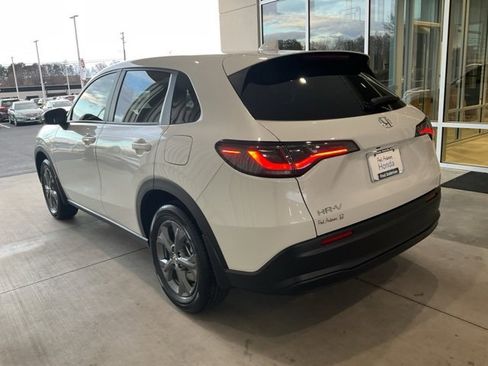 New 2026 Honda HR-V LX image 17