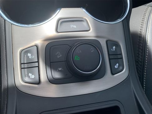 Used 2023 GMC Terrain Denali AWD/4WD image 13