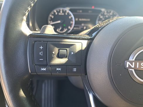 Certified 2023 Nissan Pathfinder SL w/ Black Appearance Package image 19