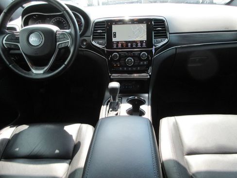 Used 2021 Jeep Grand Cherokee Limited w/ Trailer Tow Group IV AWD/4WD image 16