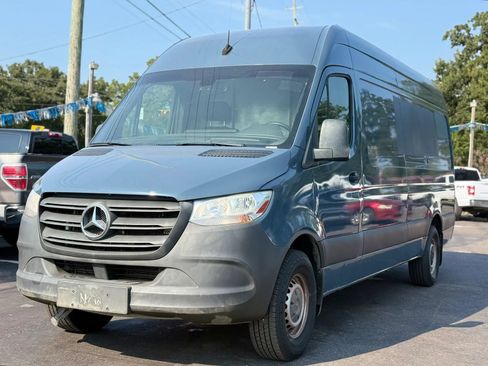 Used 2019 Mercedes-Benz Sprinter 170 image 1