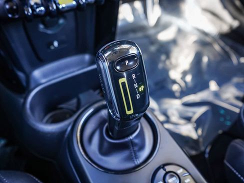 Used 2022 MINI Cooper SE FWD image 18