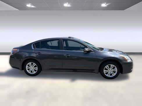 Used 2010 Nissan Altima 2.5 SL w/ SL Pkg FWD image 8