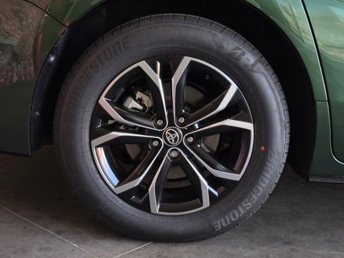 Certified 2026 Toyota Sienna Platinum AWD/4WD image 5