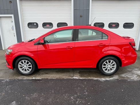 Used 2017 Chevrolet Sonic LT image 7