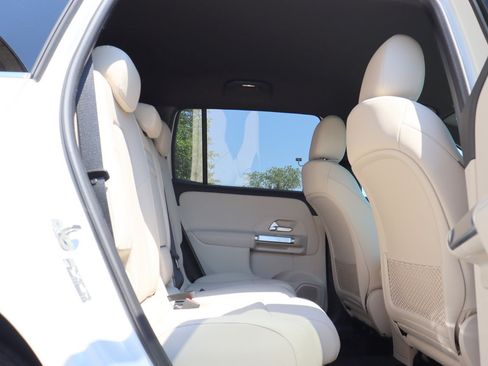 Used 2024 Mercedes-Benz GLB 250 image 18