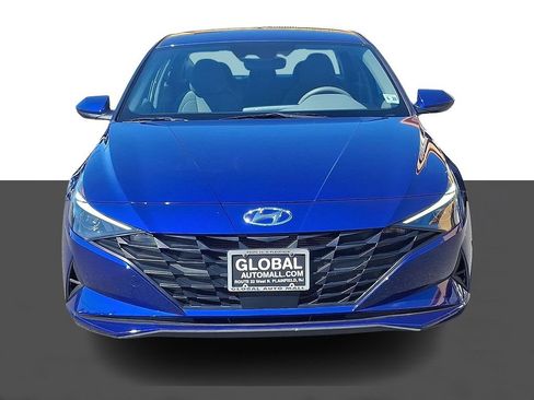 Used 2023 Hyundai Elantra SEL w/ Convenience Package FWD image 2