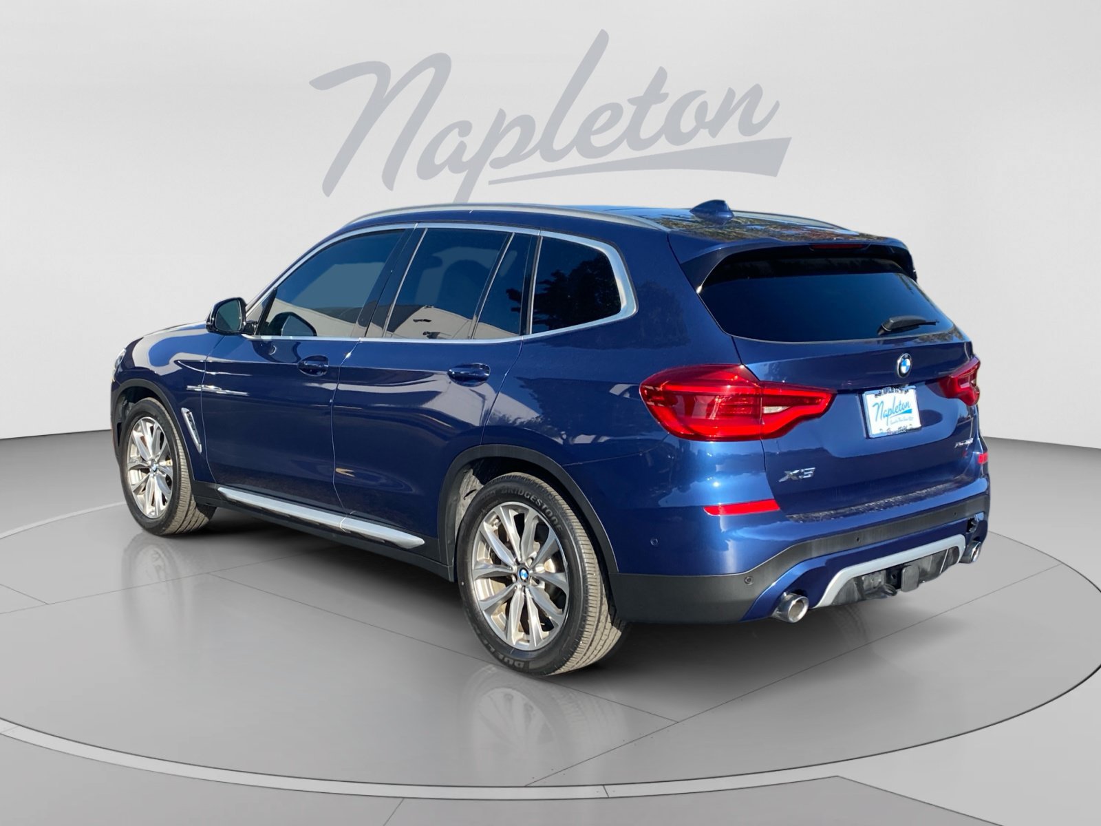 Used 2018 BMW X3 xDrive30i AWD/4WD image 3