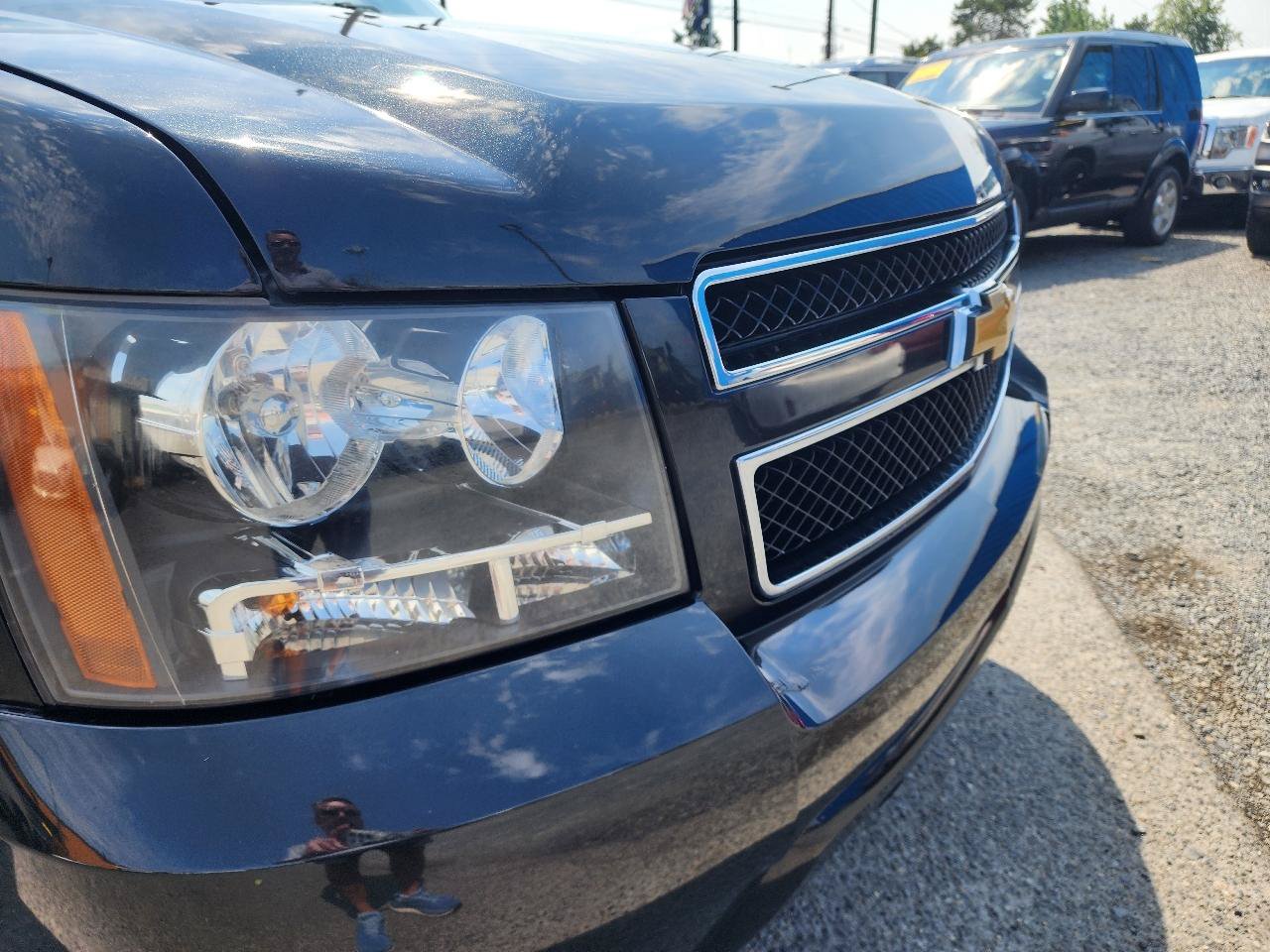 Used 2013 Chevrolet Suburban LT w/ Luxury Package AWD/4WD image 36