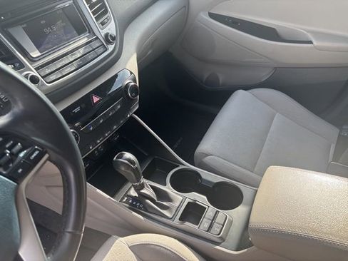 Used 2016 Hyundai Tucson Sport image 14