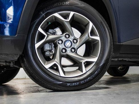 Used 2024 Chevrolet Trax LT w/ Driver Confidence Package image 3