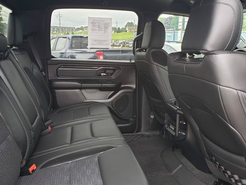 Used 2023 RAM 1500 Big Horn AWD/4WD image 17