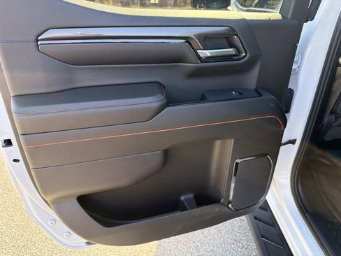 Used 2024 GMC Sierra 1500 AT4 w/ Technology Package image 16